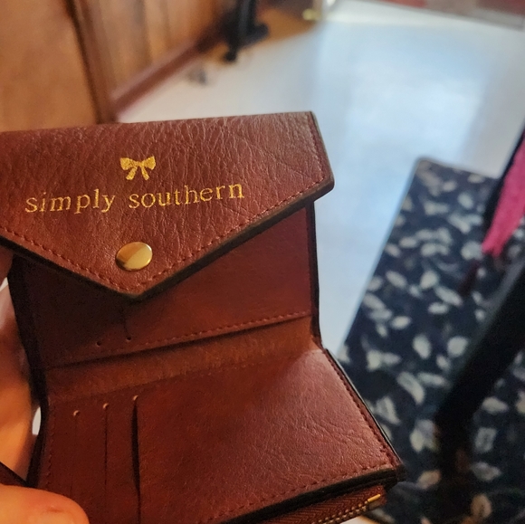 Simply Southern wallet - Picture 2 of 4